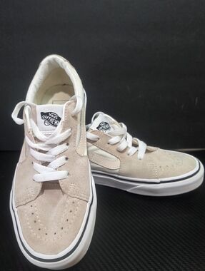 Vans Women's SK8-Low Casual Shoes Size 4.5